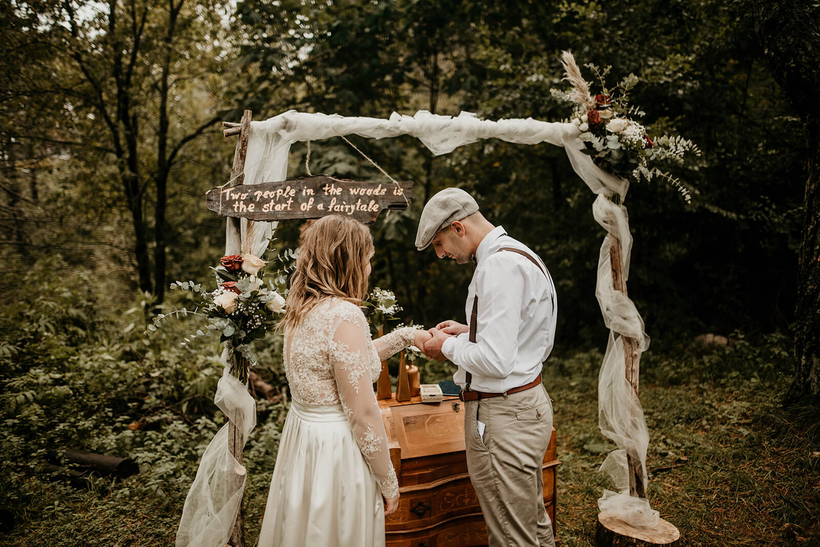 trouwen in het bos